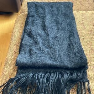 Alpaca -BB Fina Black Fringe Wool Scarf, Made in Peru